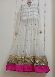 Gorgeous Mastani Suit 🤍💗