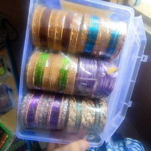 Metal Bangle Set