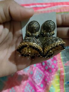 Golden-black Earrings 🖤💛