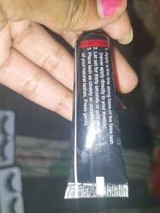 Eyelash With Glue