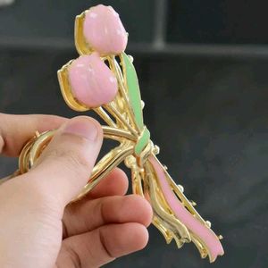 Metal Tulip Claw Clip 🌷