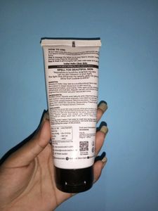 Woodoo Hello Clear Skin Brightening Facewash