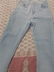 Light Wash Flared Jeans
