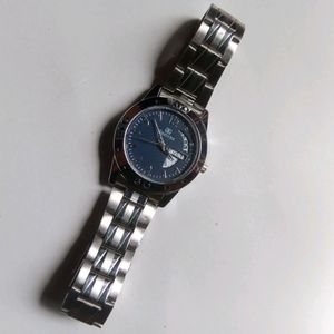 GESTURE analog Watch.with Day&Date.