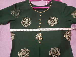 Women Kurta Set.