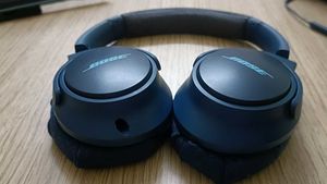 Bose Soundtrue Over The Ear2 Headphones Navy Blue