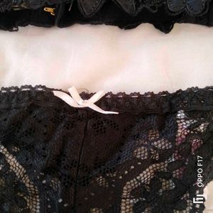 Black Lace Lingerie Set