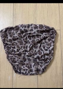 Urbanic Top With Tie