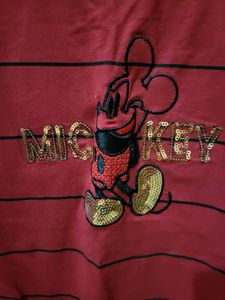 Red Tshirt(mostly Maroon)