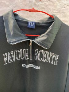 GAP Vintage orignal  Favour Scents Sweatshirt