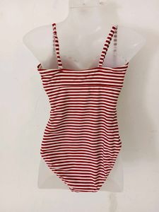 HOT STRIPED BODYSUIT