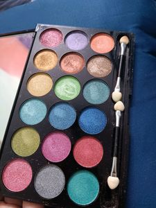 INCOLOR Divine 18 in 1 Waterproof Eyeshadow Kit for Girls/Matte and Glitter Eye Makeup Palette