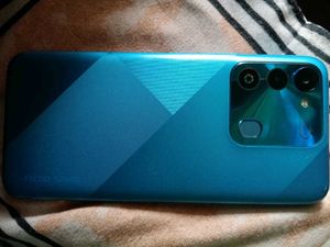 Selling Phone IN Mint Condition