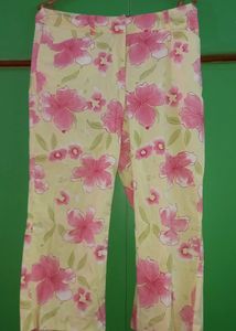 Floral Print Capri With Pocket