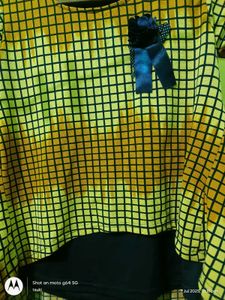 fashionable girl&#39;s top cape - plaid checked