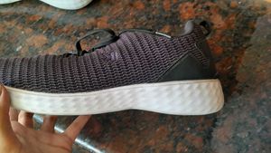 Eeken Mesh Lace-Up Sneakers – Purple (UK 7 | US 8