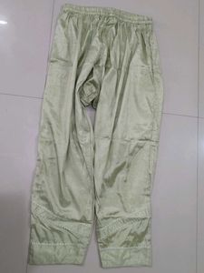 Elegant White Embroidered Kurta