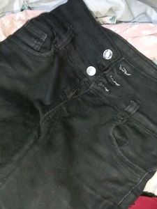Black Skinny Jeans