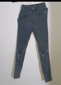 Girlfriend Grey Denim Distressed Candice Jeans .si