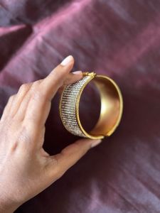 Sparkling Gold Bangle