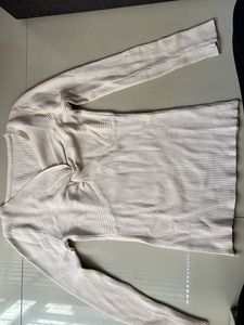 Ribbed Knit Top with Twist Detail