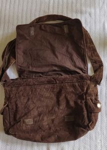 CORDUROY MESSENGER BAG
