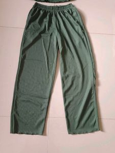 Green Lounge Set with Moon Embroidery