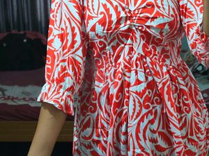 Red &amp; White Leaf Print Maxi Dress