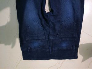 Women Stylish Jeans With Beutiful Bottons