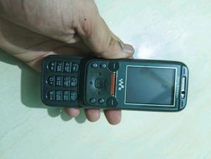 Rare Sony Ericsson Walkman Slide Phone