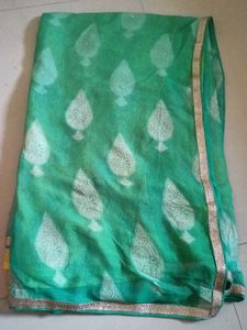 Very Beautiful Combination Of Colour Saree
