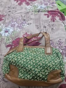 Orignal Tommy Hilfiger Handbag