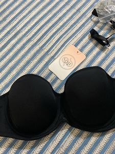 Brand New Soie Black Bra With Detachable Straps