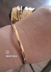Gold Bangle Set