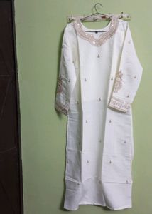 New/Unused Embroidered Dupatta Set