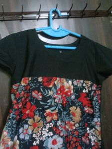 Soft Crepe Floral Print  Straight Kurti Daily Wear