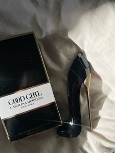 CAROLINA HERRERA PERFUME