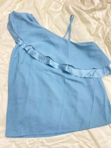 Chic One-Shoulder Top