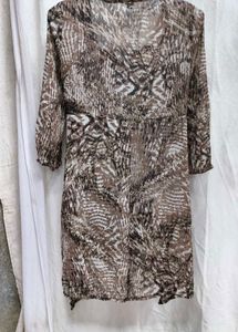 262011. Patterned Brown Tunic Top