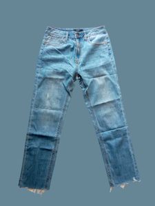 Topten Women's Sky Blue Slim Straight Cut Denim
