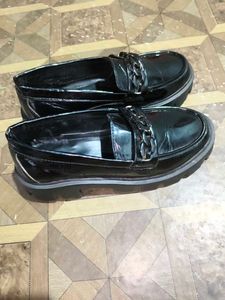 Black Chain Detail Loafers