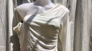 DAMN GORGEOUS RUCHED BODYCON