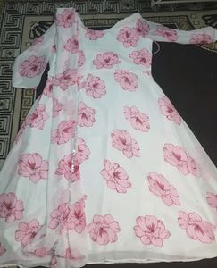 New💥beautiful Gown With Dupatta