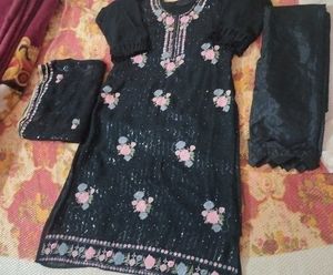 BLACK SEQUINS SUIT (Original Price 2600rs