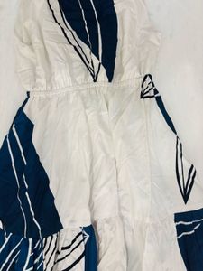 WHITE AND BLUE DRESS ❤️❤️
