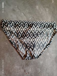 Brief