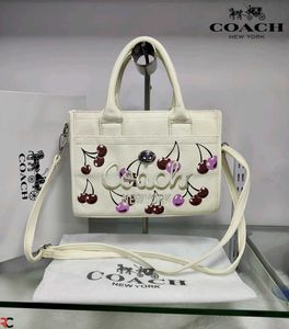COACH CARGO TOTE BAG WITHOUT BOX