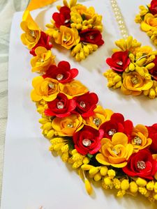 Floral Jewelry Set (Haldi)