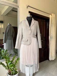 Chic Dress with Blazer