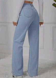 Wide Leg Light Wash Jeans